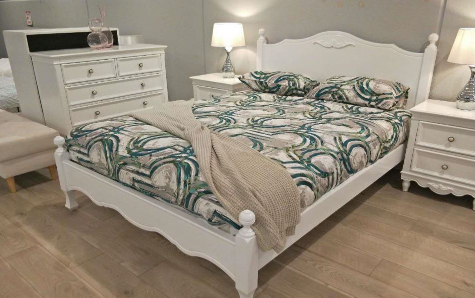 SHNEIDER DOUBLE OR QUEEN 4 PIECE (TALLBOY) BEDROOM SUITE - (MODEL:16-1-18-9-19-9-5-14-14-5) - OFF WHITE
