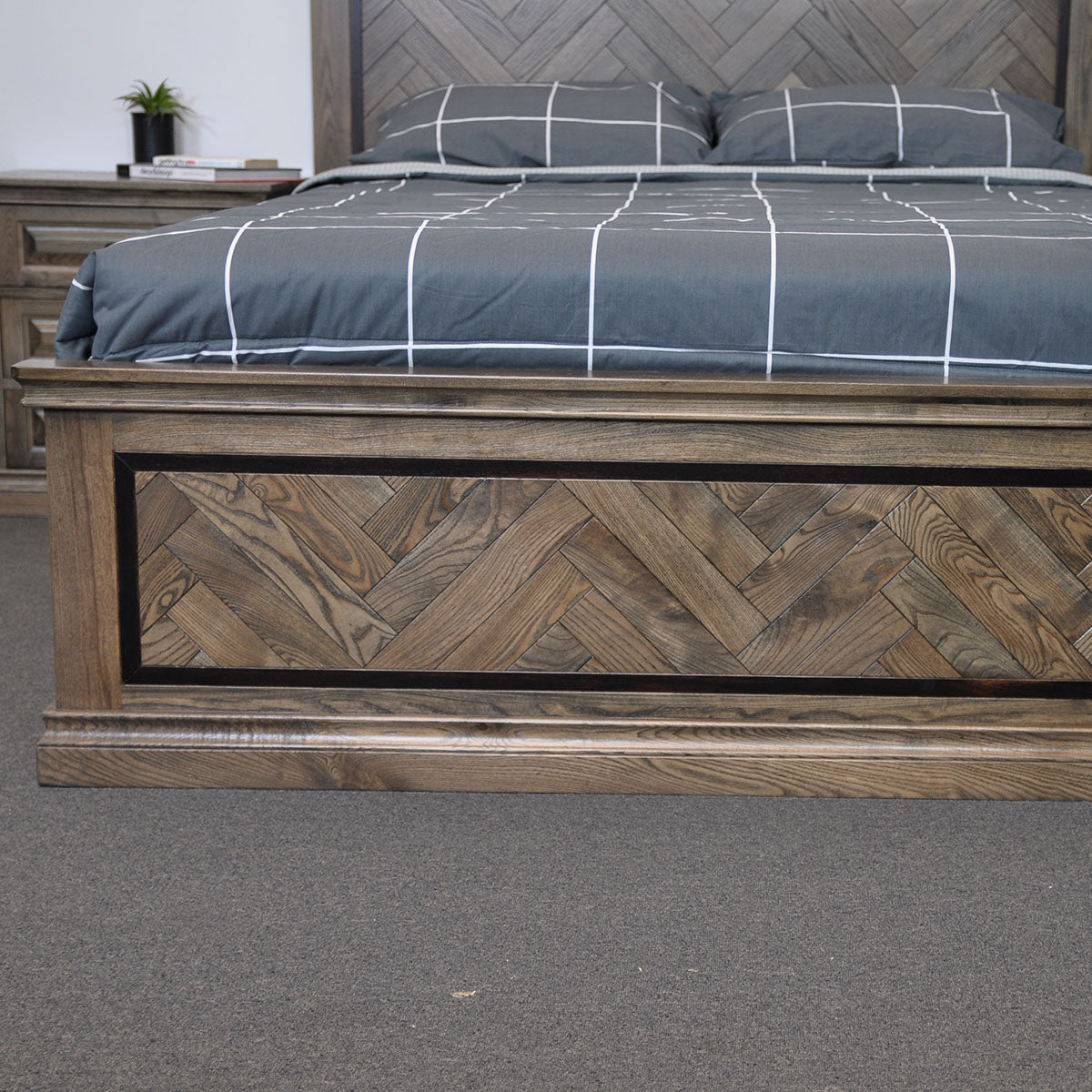  MOSAIC QUEEN 4 PIECE (TALLBOY ) OAK TIMBER  BEDROOM SUITE - ASH OAK